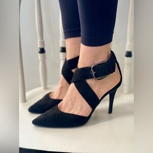 Elegant Black Heels in Fantastic Condition